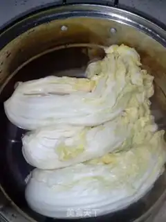Make Hot cabbage step 1