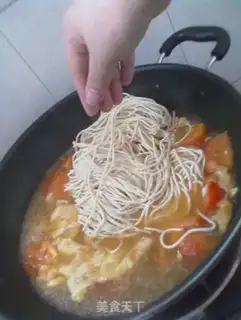 Make Tomato egg noodles step 12
