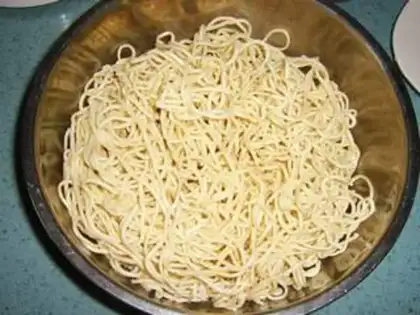 Make Spaghetti step 1
