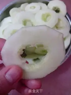 Make A white melon step 0