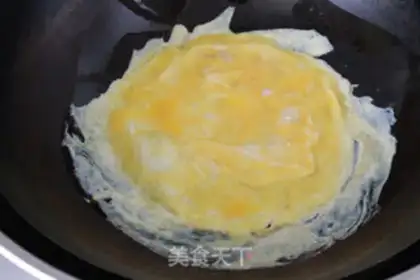 Make Tomato egg rice step 1