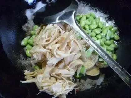 Make Soybeans and sour chickens step 5