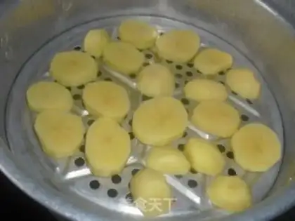 Make Potato pan helmet step 0