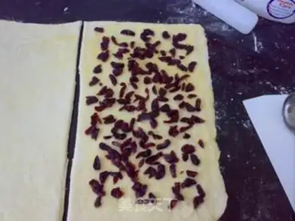 Make The cranberry Danish bag step 11