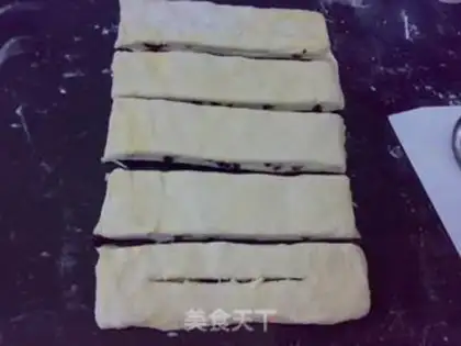 Make The cranberry Danish bag step 13