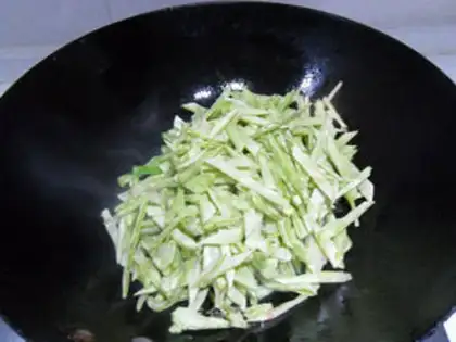 Make Clear the bean horns step 4