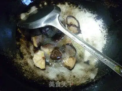 Make Fry mushrooms and broccoli step 5