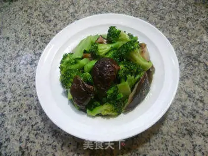 Make Fry mushrooms and broccoli step 10