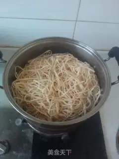 Make Soybeans evaporate halogen noodles step 3