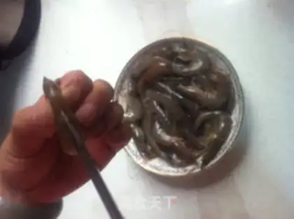 Make Salt shrimp step 1