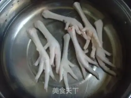 Make ♪ Chestnut Lily chicken feet ♪ step 2