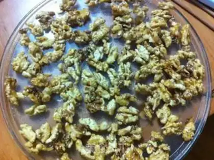 Make Amber walnuts step 7