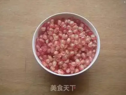 Make Pomegranate juice step 2