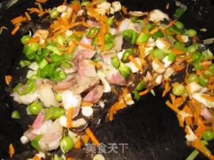 Make Weenie mushroom fried rice step 8