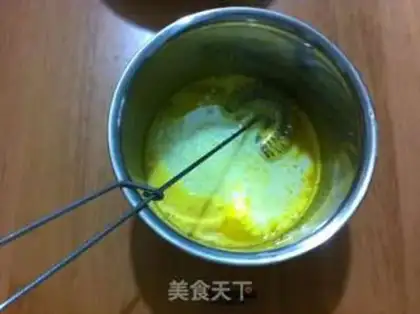 Make A giraffe cake roll step 2