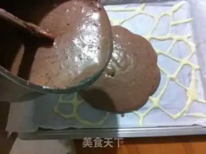 Make A giraffe cake roll step 10