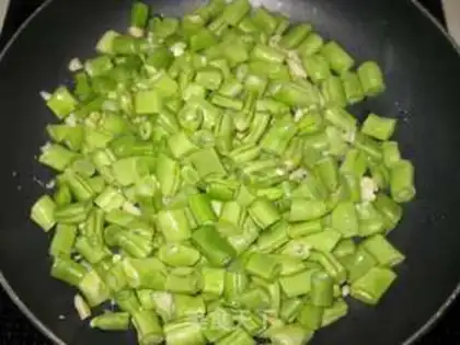 Make Garlic beans step 4