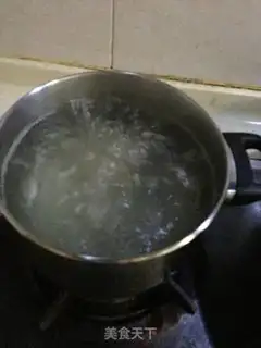Make Weishan rice soup step 1