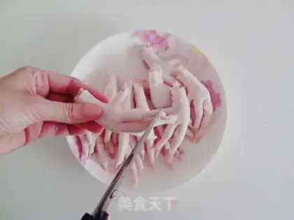 Make Frozen claws step 2