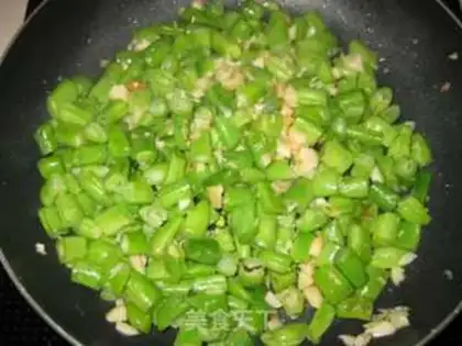 Make Garlic beans step 6
