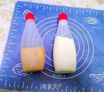 Make A giraffe cake roll step 15