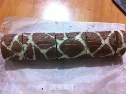 Make A giraffe cake roll step 17