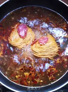 Make Spicy shrimp noodles step 4