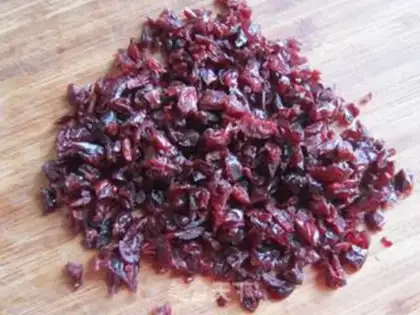 Make Cranberry balls step 6