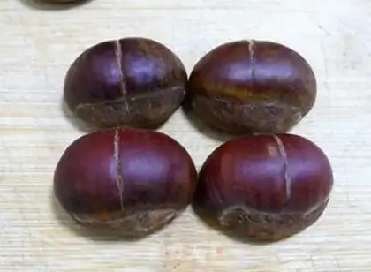 Make Sugar roasted chestnuts step 1