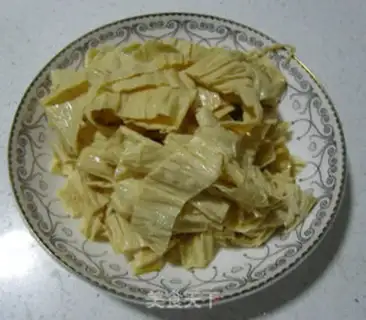 Make Scrambled cabbage step 1