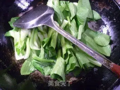 Make A green-sweet-sweety-sweety mushroom step 2