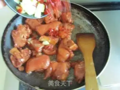Make Spicy pig hands step 6