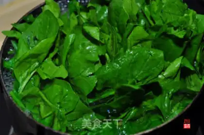Make Garlic spinach step 2