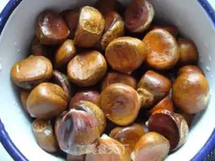 Make High pressure cooker chestnuts step 1