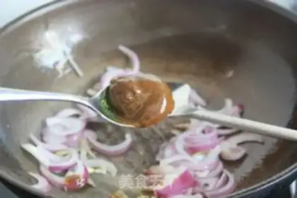 Make Royal curry crab step 5