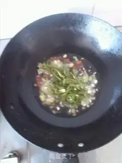 Make Fried eggs step 4