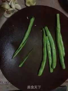 Make Garlic beans step 1