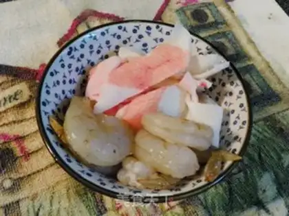 Make Tastes of seafood tofu soup step 1