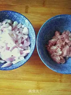 Make Spaghetti mushroom sauce step 1