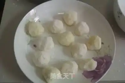 Make Salted egg, sweet potato ball step 2