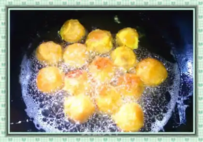 Make Gold cheese and rice balls step 4
