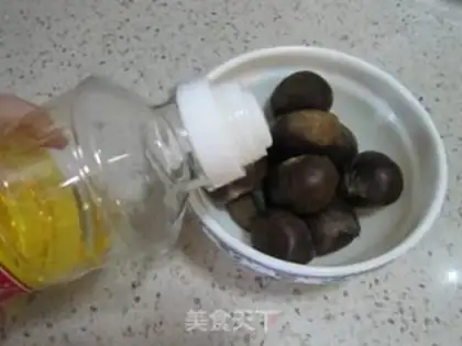 Make Sugar roasted chestnuts step 2