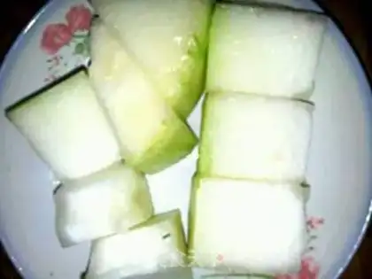 Make Wild, dry melon soup step 1