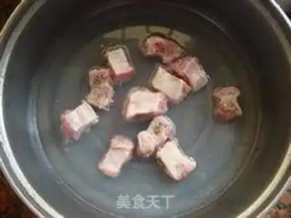 Make Pineapple velvet ribs step 1