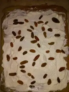 Make Tea and cream cake rolls step 16