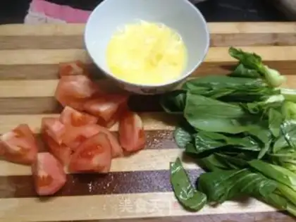 Make Tomato chicken noodles step 1