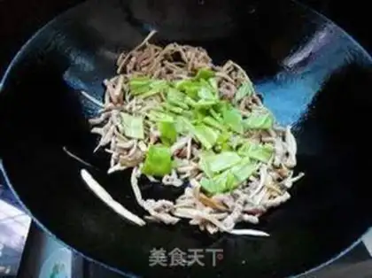 Make The hand tore up the tea and mushrooms step 6