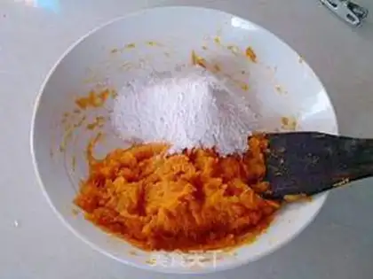 Make Silver-eared pumpkin step 2