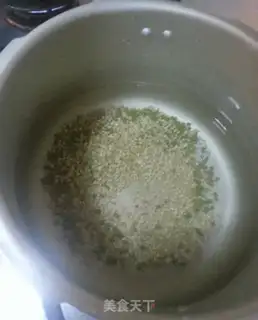 Make Green bean wheat congee step 3