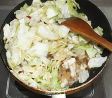 Make Pelicans tore cabbage step 10